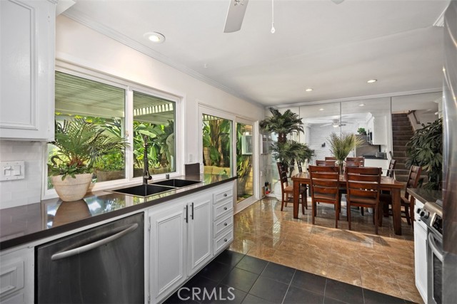 Detail Gallery Image 19 of 42 For 14342 Suffolk, Westminster,  CA 92683 - 4 Beds | 3 Baths