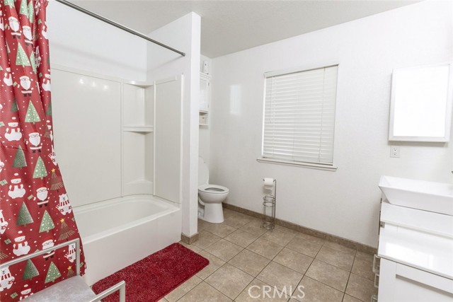 43932 Rembrandt Street, Lancaster CA: https://media.crmls.org/medias/0ed261c1-6db3-4f83-b014-29c996759714.jpg