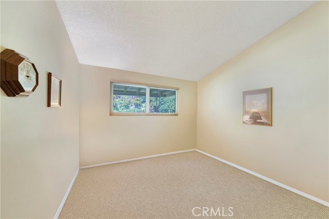 Detail Gallery Image 22 of 32 For 13011 Barto Dr, Granada Hills,  CA 91344 - 5 Beds | 3 Baths