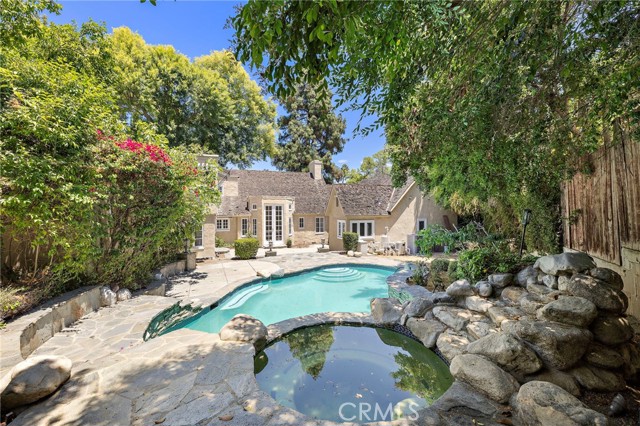 1181 Old Mill Rd, San Marino CA: https://media.crmls.org/medias/0ed277b6-b387-4f91-aed7-0a163dafdf21.jpg