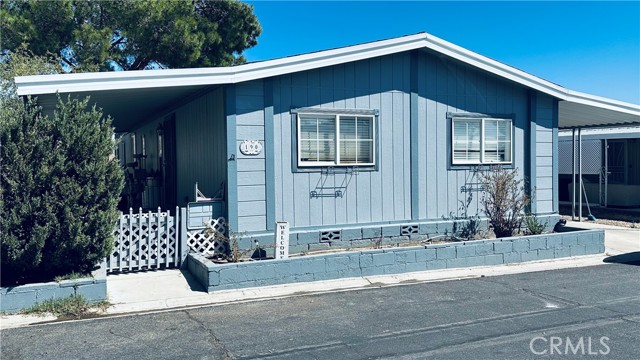 Detail Gallery Image 2 of 36 For 20683 Waalew, Apple Valley,  CA 92307 - 3 Beds | 2 Baths