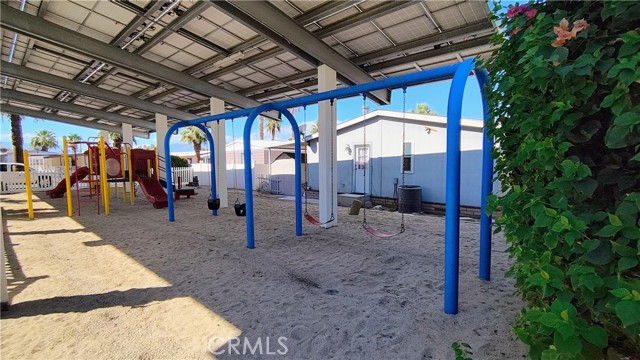 17555 Corkill Road, Desert Hot Springs CA: https://media.crmls.org/medias/0ed33563-7500-4998-8c1b-aefa3df18291.jpg