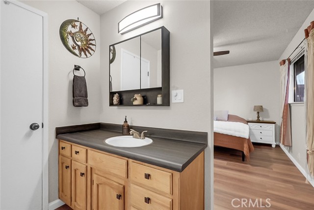 Detail Gallery Image 15 of 22 For 1213 E a, Oakdale,  CA 95361 - 3 Beds | 2 Baths