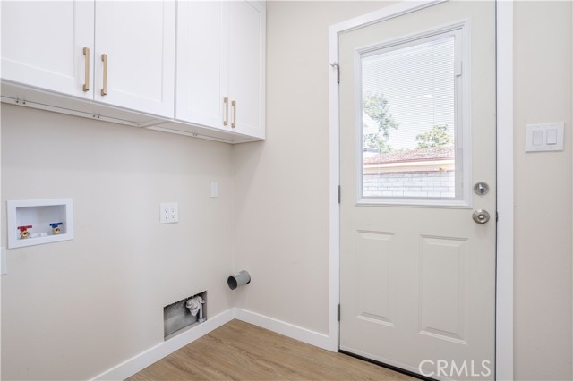 Detail Gallery Image 9 of 33 For 20341 Schoenborn St, Winnetka,  CA 91306 - 3 Beds | 2 Baths