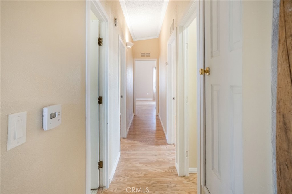 https://media.crmls.org/medias/0ed4459a-8390-4155-9250-818b1b55ef6e.jpg?preset=X-Large
