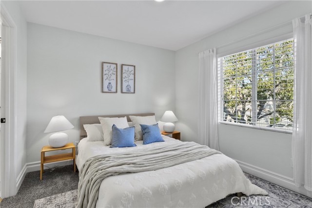 81 Plateau, Aliso Viejo CA: https://media.crmls.org/medias/0ed483bf-9b9f-4292-8eb5-06ea6284a9a2.jpg