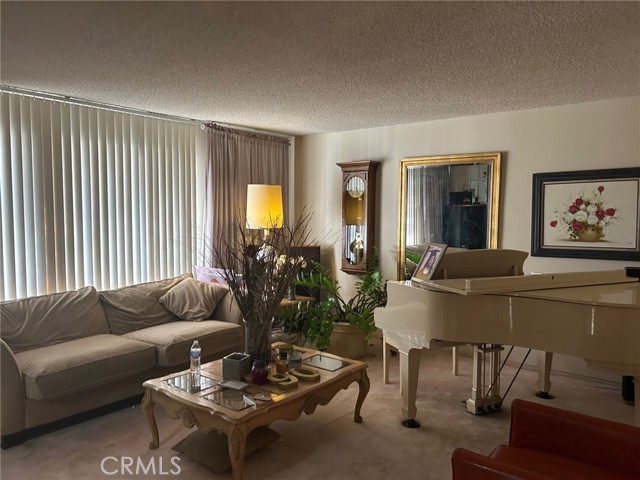 Detail Gallery Image 4 of 4 For 11278 Norris, Pacoima,  CA 91331 - 4 Beds | 2 Baths