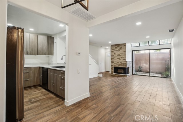 25761 Le Parc, Lake Forest CA: https://media.crmls.org/medias/0ed4c8b3-87d8-4a9d-ad30-985f6a94bd30.jpg