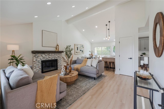 Detail Gallery Image 6 of 50 For 9821 Kite Dr, Huntington Beach,  CA 92646 - 3 Beds | 2 Baths