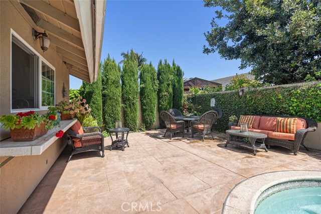 Detail Gallery Image 31 of 42 For 7152 Sunlight Dr, Huntington Beach,  CA 92647 - 5 Beds | 4 Baths