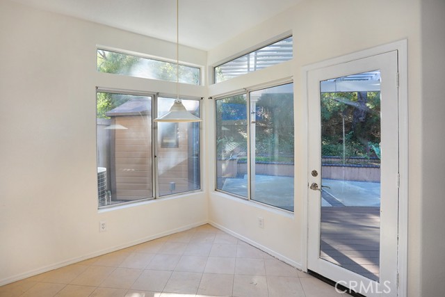 Image 19 of 50 For 961 Lone Pine