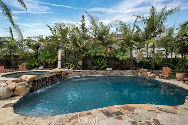 950 Firestone Circle, Simi Valley CA: https://media.crmls.org/medias/0ed81eb3-5977-4c10-9cc8-ff96741e685e.jpg