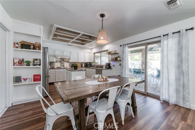 Detail Gallery Image 9 of 38 For 8417 N Del Mar, Fresno,  CA 93711 - 3 Beds | 2 Baths