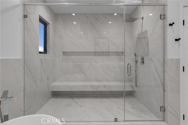 5196 Orange Place, Los Angeles CA: https://media.crmls.org/medias/0ed918ab-f7e0-4868-9fd1-a78385227e76.jpg