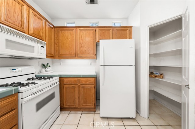 Detail Gallery Image 14 of 42 For 167 Iris Ln, Brea,  CA 92821 - 3 Beds | 2/1 Baths