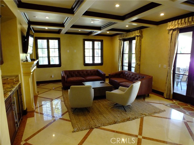 Detail Gallery Image 5 of 30 For 903 10th St, Manhattan Beach,  CA 90266 - 6 Beds | 7 Baths