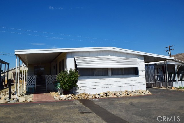 Detail Gallery Image 2 of 24 For 7425 Church St #10,  Yucca Valley,  CA 92284 - 2 Beds | 2 Baths
