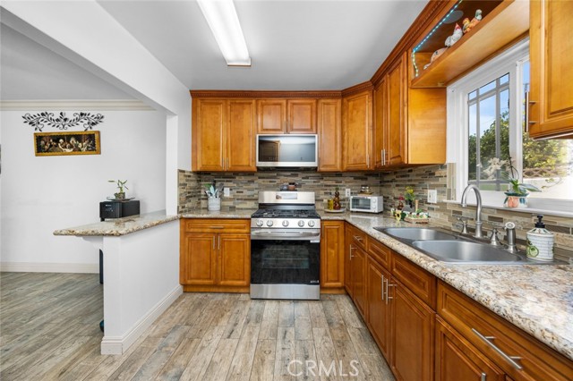 Detail Gallery Image 12 of 31 For 7172 Hayes Cir, Buena Park,  CA 90620 - 3 Beds | 2 Baths