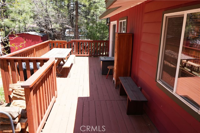 657 Moreno Lane, Sugarloaf CA: https://media.crmls.org/medias/0edcc786-3ce2-47ac-820d-de030fbc3c4d.jpg