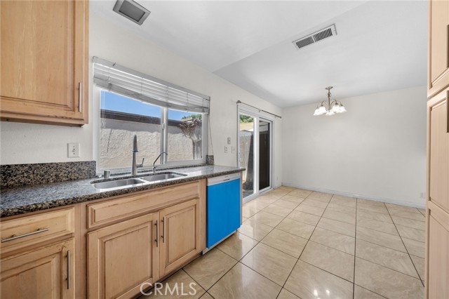 2256 Shady Hills Drive, Diamond Bar CA: https://media.crmls.org/medias/0edd3c19-8f82-4eb6-b167-a34840b12274.jpg