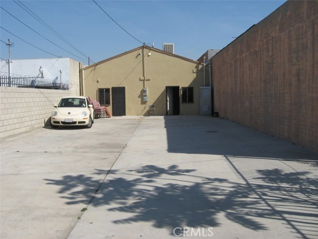 1826 E Compton Boulevard, Compton, California 90221, ,Commercial Lease,For Rent,1826 E Compton Boulevard,CRRS24237873