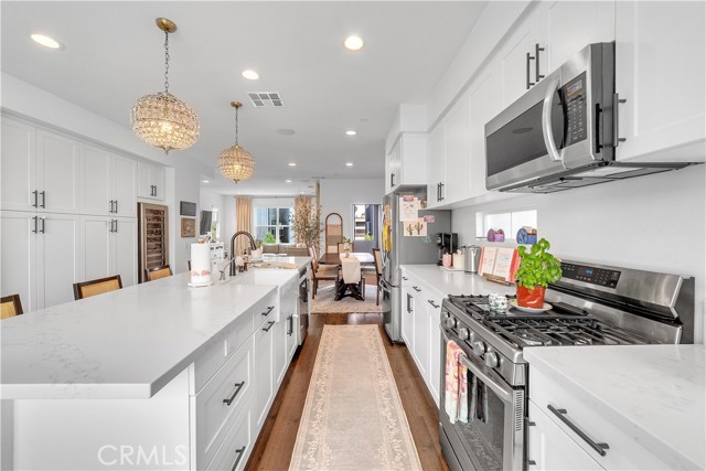 516 Caleigh Lane, Costa Mesa CA: https://media.crmls.org/medias/0ede8aec-a1ae-4c35-b060-6ca128084ecb.jpg