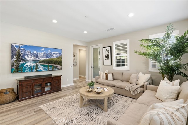 Detail Gallery Image 8 of 68 For 36 Jarano St, Rancho Mission Viejo,  CA 92694 - 5 Beds | 4/1 Baths