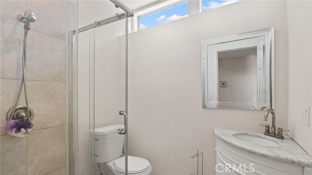 8035 Santa Rita Street, Corona CA: https://media.crmls.org/medias/0ee05520-b28e-4e7b-a178-f568f8cf4407.jpg
