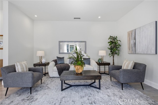 Detail Gallery Image 7 of 22 For 168 S Sierra Madre Blvd. #301,  Pasadena,  CA 91107 - 3 Beds | 2 Baths