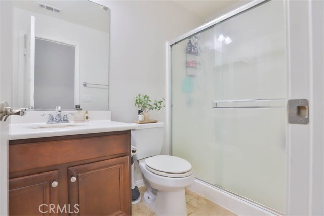 7123 Cottage Grove Drive, Eastvale CA: https://media.crmls.org/medias/0ee0add5-bca4-4f57-b7da-ac42f93fd54f.jpg