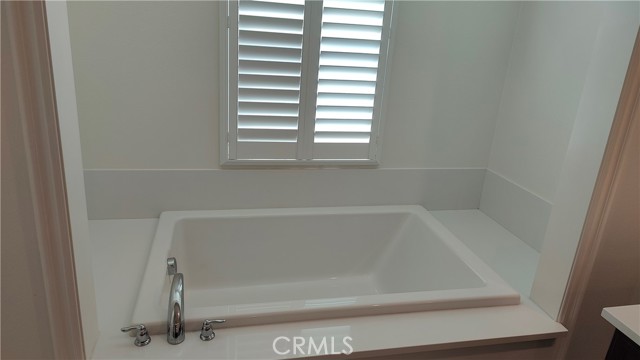 6956 Dublin Drive, Chino CA: https://media.crmls.org/medias/0ee16f4f-208d-4df0-9bbd-9f54c1e5999a.jpg