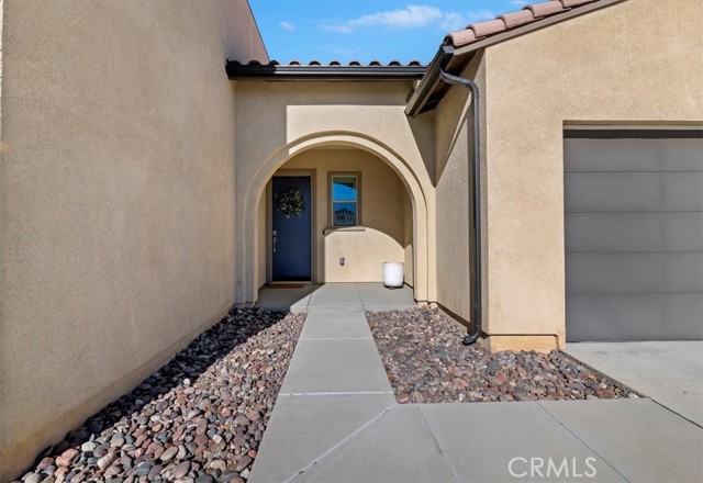 Detail Gallery Image 3 of 52 For 11560 Arch Hill Dr, Corona,  CA 92883 - 3 Beds | 2 Baths