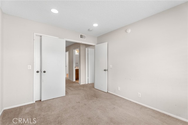 25496 Coral Wood Street, Lake Forest CA: https://media.crmls.org/medias/0ee1ad32-3add-47ae-8764-7d14e8d28193.jpg