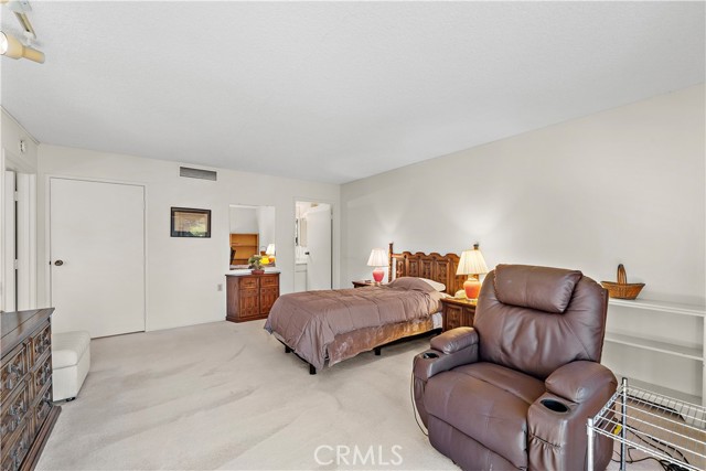 Detail Gallery Image 10 of 27 For 24055 Paseo Del Lago #306,  Laguna Woods,  CA 92637 - 2 Beds | 2 Baths