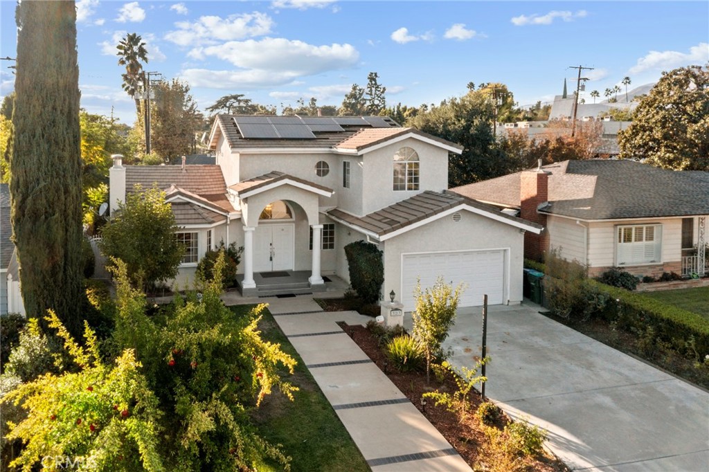323 Santa Rosa