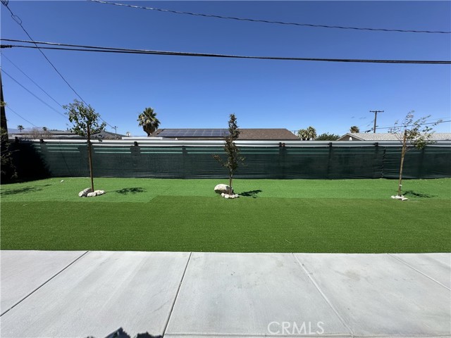 378 W Rosa Parks Road, Palm Springs CA: https://media.crmls.org/medias/0ee32a8e-f52f-4bf6-b8d2-d15789d5a93b.jpg