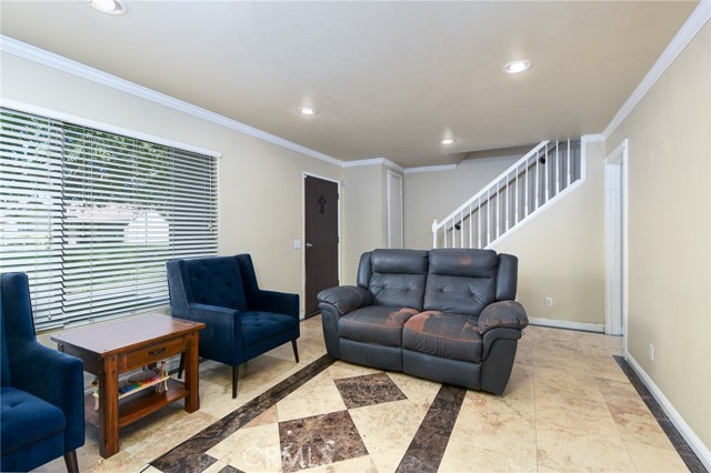 Detail Gallery Image 7 of 24 For 5033 Brooklawn, Riverside,  CA 92504 - 3 Beds | 2/1 Baths