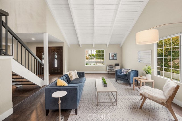 Detail Gallery Image 18 of 75 For 342 S Silverbrook Dr., Anaheim Hills,  CA 92807 - 5 Beds | 4 Baths