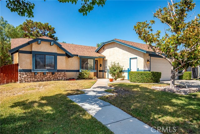2011 W Avenue K10, Lancaster CA: https://media.crmls.org/medias/0ee580dd-9699-46cb-b455-1f336ade7347.jpg