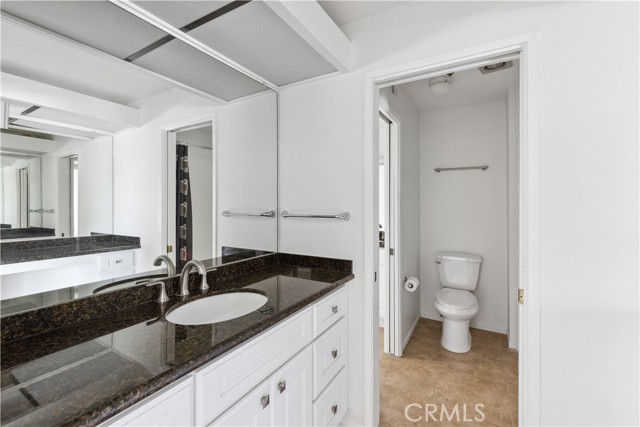 Detail Gallery Image 7 of 12 For 240 Nice Ln #213,  Newport Beach,  CA 92663 - 2 Beds | 1 Baths