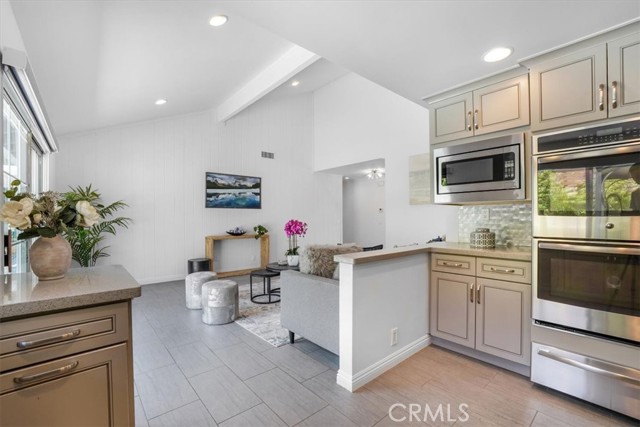 28639 Quaint Street, Agoura Hills CA: https://media.crmls.org/medias/0ee60e4c-dd5b-408b-82be-82fec57ce351.jpg
