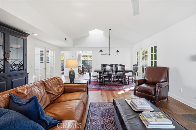 Image 2 of 38 For 26352 Ivrea  