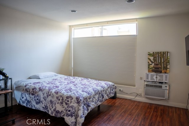 525 S Ardmore Avenue, Los Angeles CA: https://media.crmls.org/medias/0ee8c6c8-4fe8-44da-bee1-ca4afc791e76.jpg