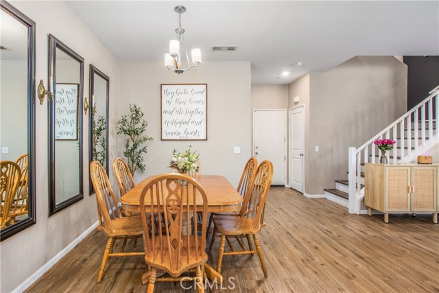 Detail Gallery Image 10 of 26 For 2002 Juniper Ln, Colton,  CA 92324 - 3 Beds | 2/1 Baths