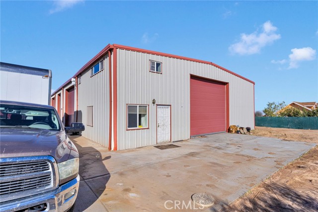 Detail Gallery Image 6 of 42 For 10328 El Centro, Oak Hills,  CA 92344 - 5 Beds | 4 Baths