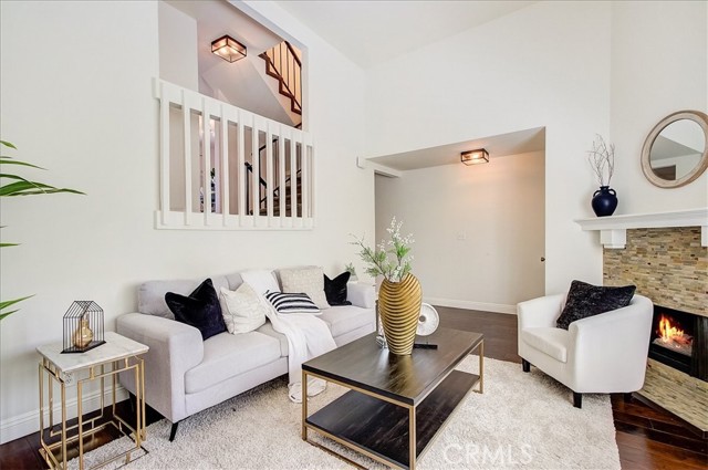 2000 Mathews Avenue, Redondo Beach, California 90278, 2 Bedrooms Bedrooms, ,1 BathroomBathrooms,Residential,Sold,Mathews,PF22058627