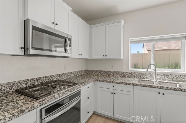 539 Hydrangea Street, Hemet CA: https://media.crmls.org/medias/0eea0244-86ef-40be-80b2-b67c99c2a803.jpg
