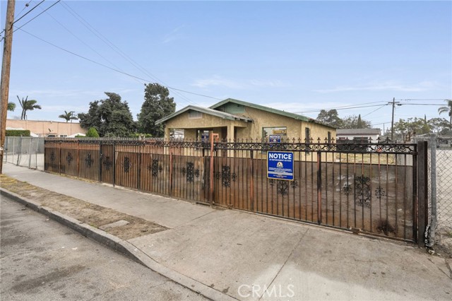 Detail Gallery Image 14 of 18 For 1822 W 4th, Santa Ana,  CA 92703 - 3 Beds | 1 Baths