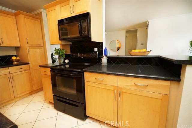 Detail Gallery Image 10 of 23 For 6542 Ocean Crest Dr #C114,  Rancho Palos Verdes,  CA 90275 - 2 Beds | 2 Baths