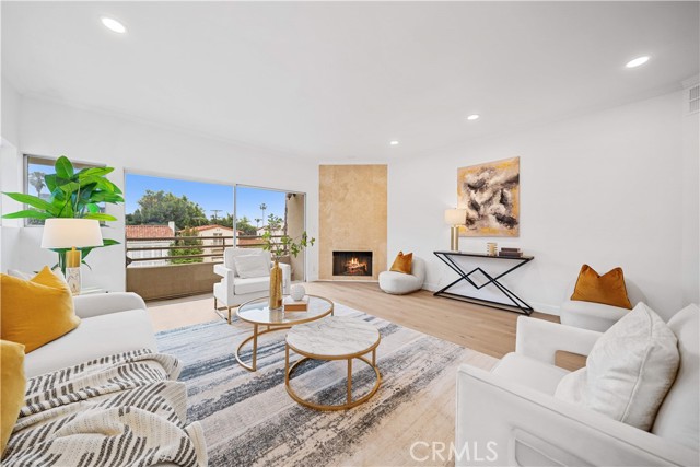 Detail Gallery Image 41 of 53 For 10475 Ashton Avenue Ave #301,  Los Angeles,  CA 90024 - 2 Beds | 3 Baths